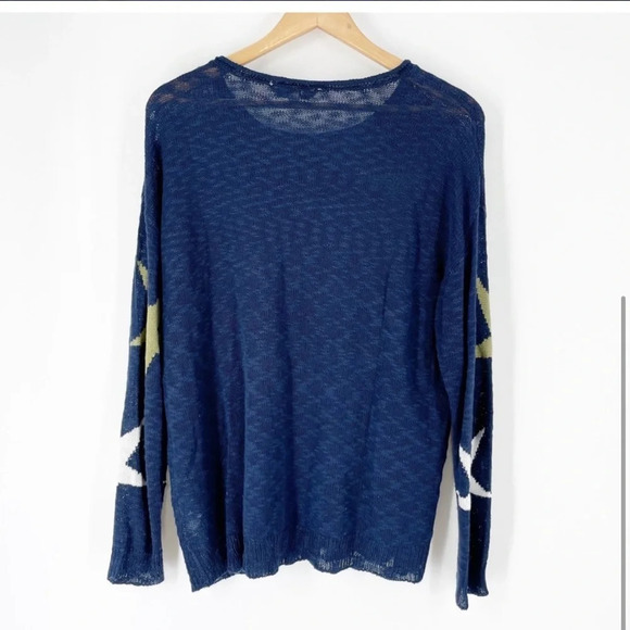 Davi and Dani Open Weave Star Sweater Size Large - Picture 3 of 4